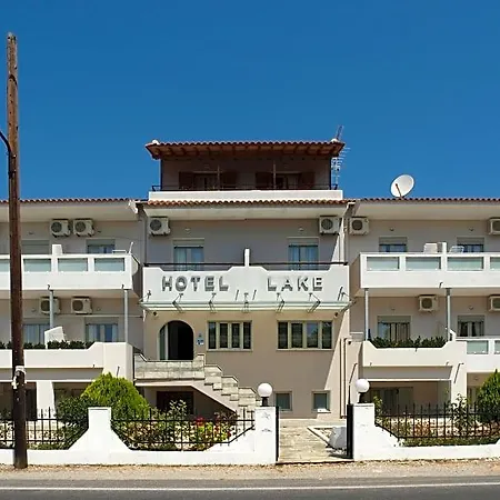 Lake Studios Hotel